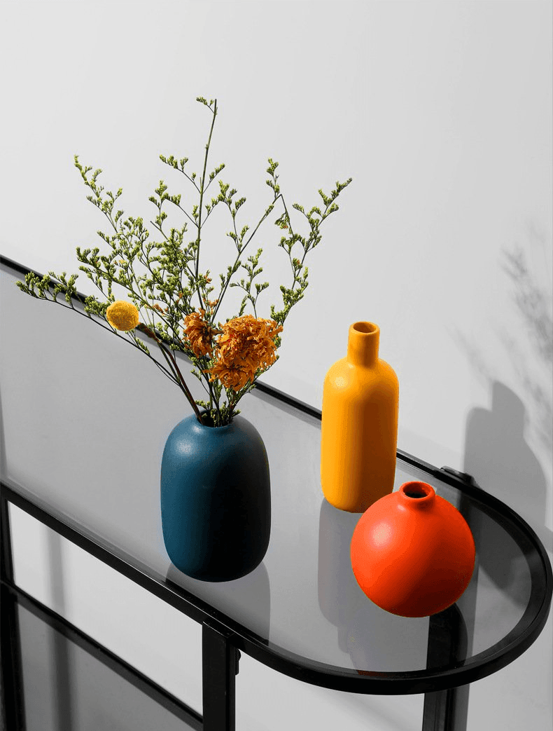 Contrasted Pastel Ceramic Vases