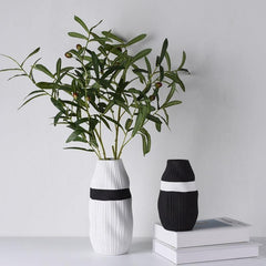 Contrast Ribbon Textured Ceramic Vase