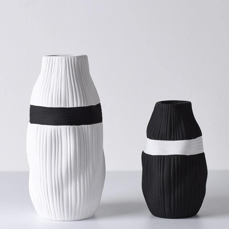 Contrast Ribbon Textured Ceramic Vase